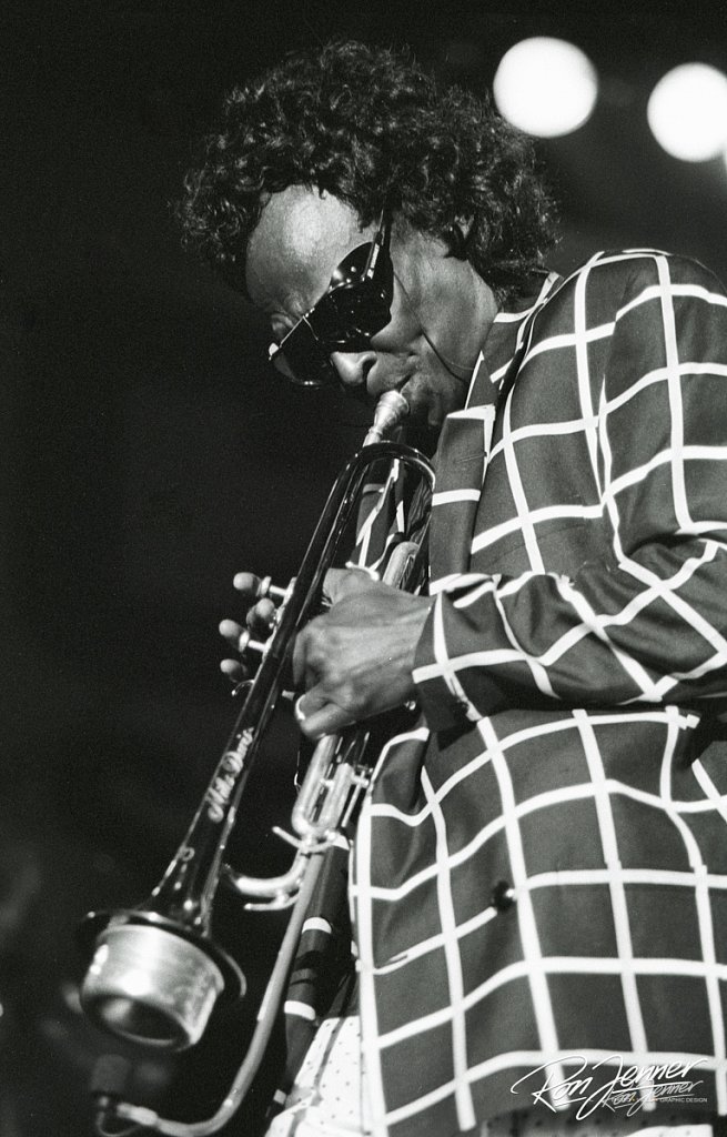 Miles-davis-1991-01.jpg