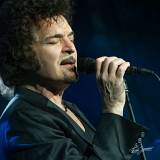 Gino Vannelli live in De Boerderij Zoetermeer